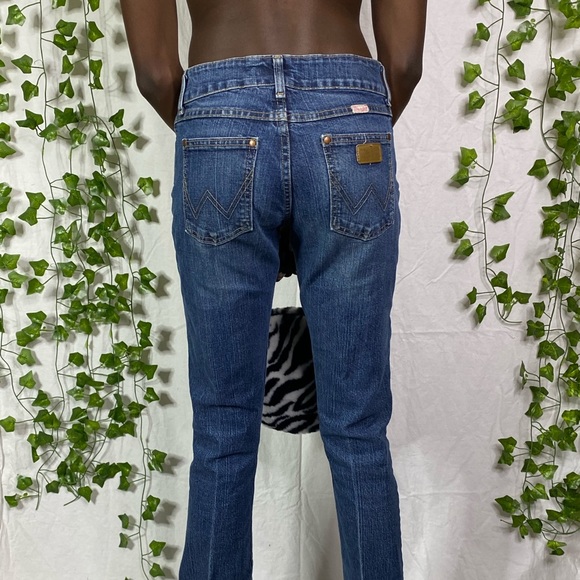 DARK BOOT CUT LOW RISE DENIM - 2000s VIBE - Picture 4 of 4